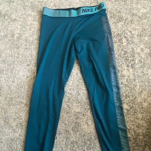 NIKE PRO LEGGING
